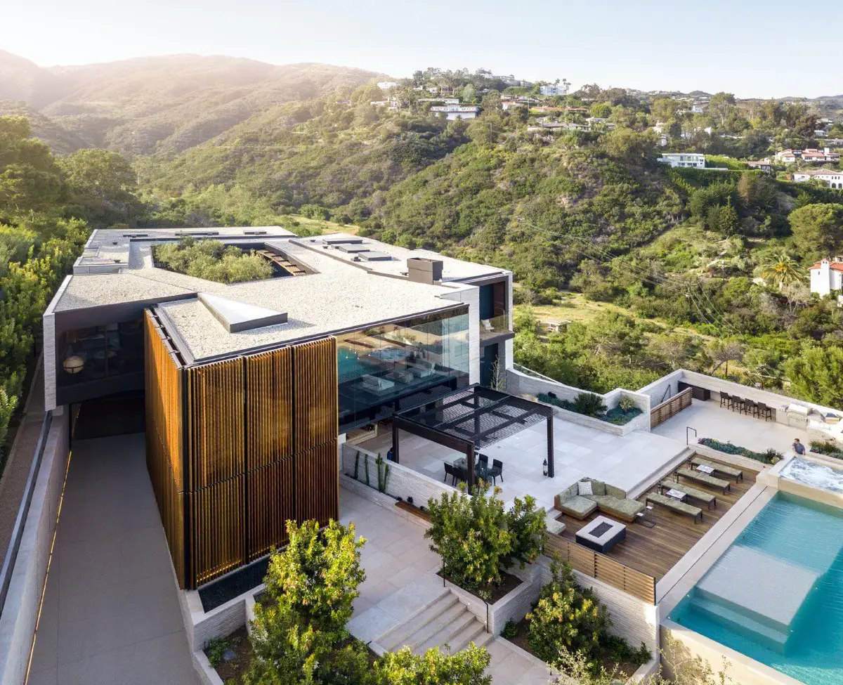 Modern luxury hillside home in California with panoramic canyon views